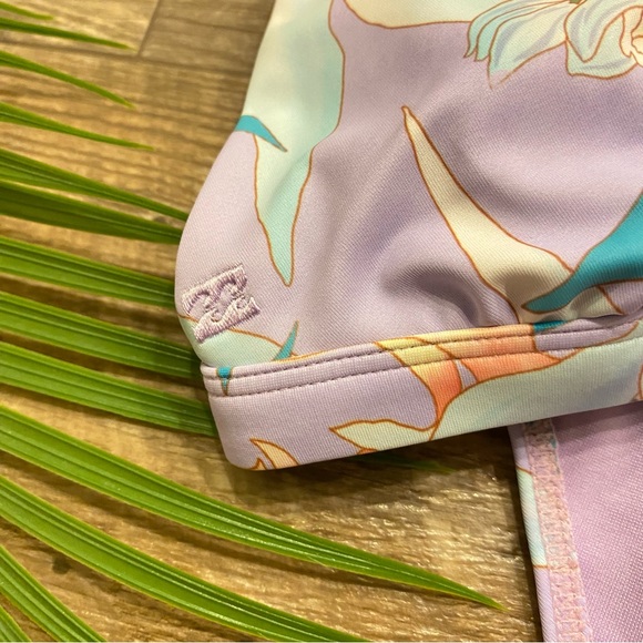 🦋 Billabong Lilac Floral Bikini 👙☀️ - Picture 4 of 11